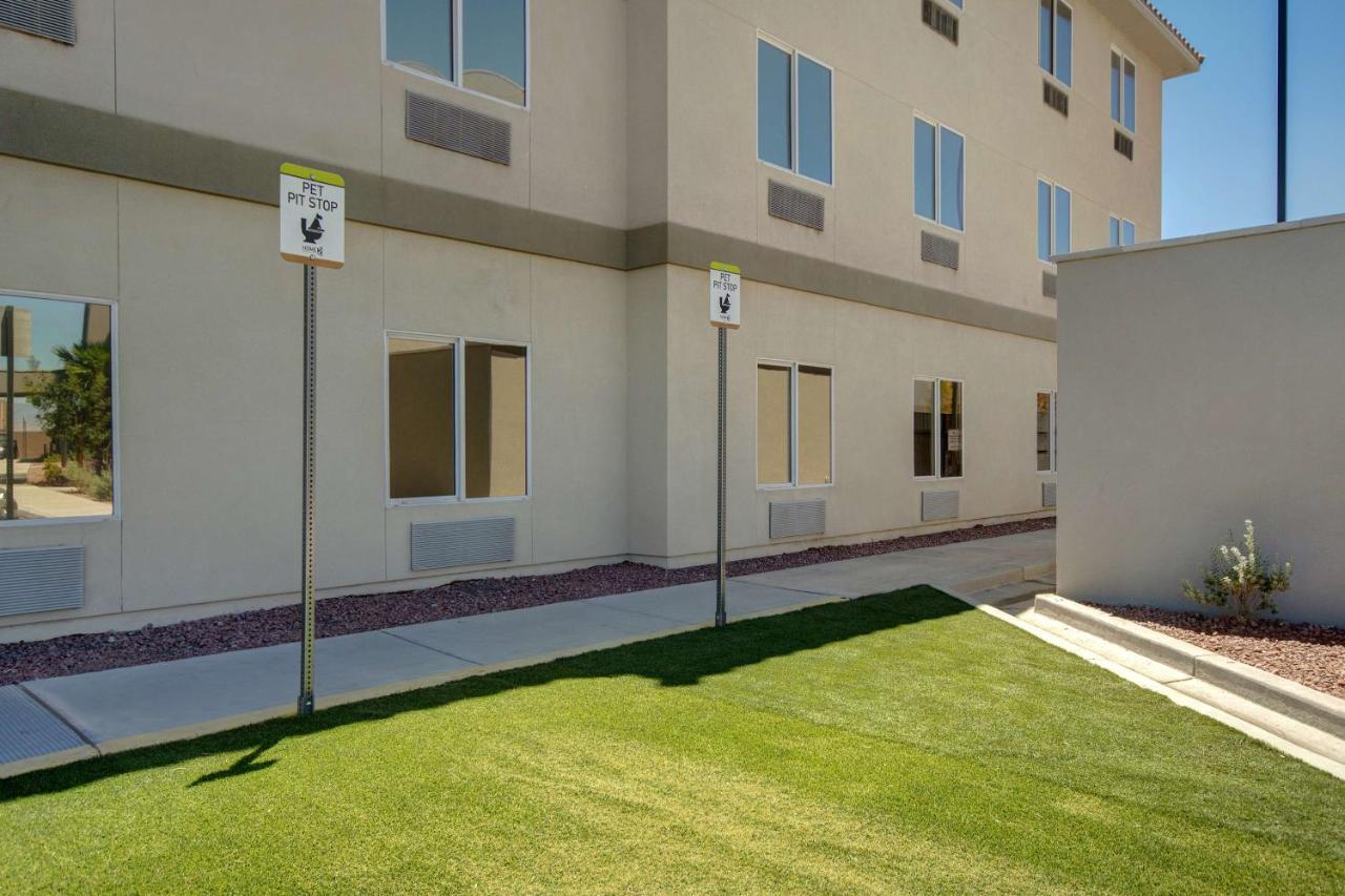 Home2 Suites By Hilton Las Vegas North Exteriör bild