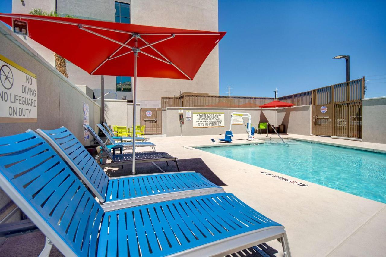 Home2 Suites By Hilton Las Vegas North Exteriör bild