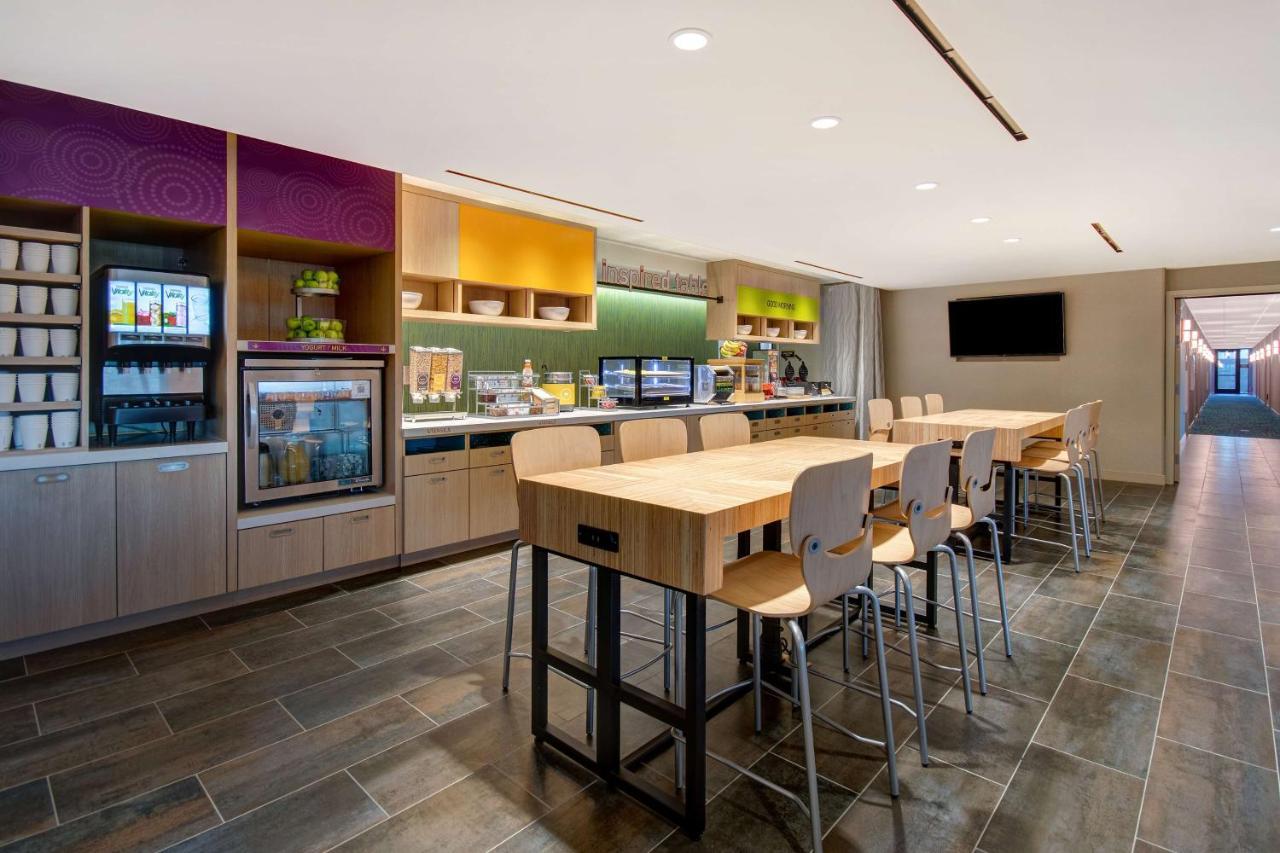 Home2 Suites By Hilton Las Vegas North Exteriör bild